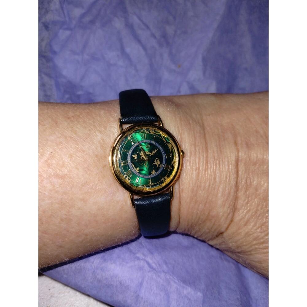 Beautiful womens vintage Seiko watch